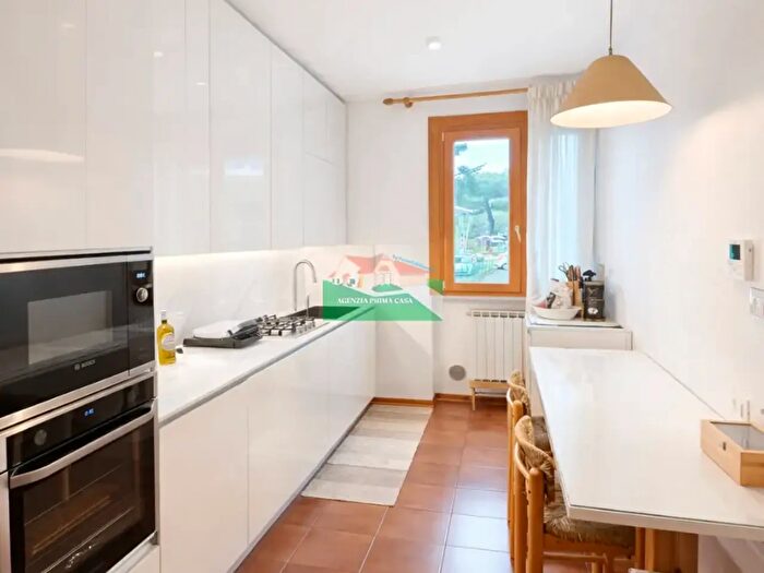 Casa con 6 locali in vendita in Via del Vascello, Ravenna