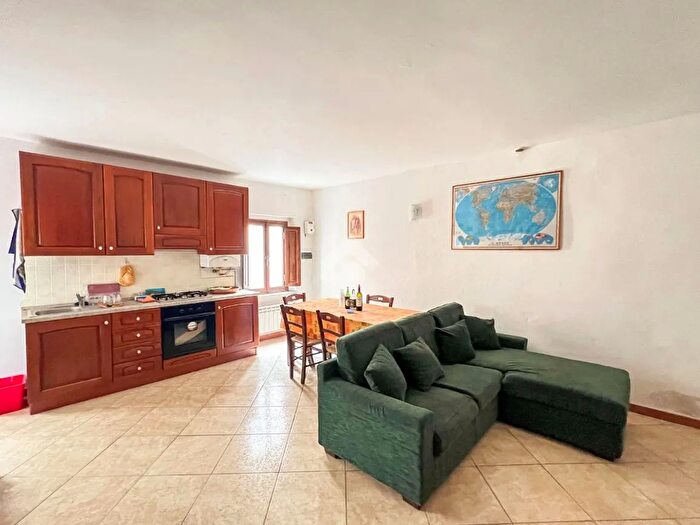 Appartamento trilocale in vendita in Via Palestro, Ponsacco