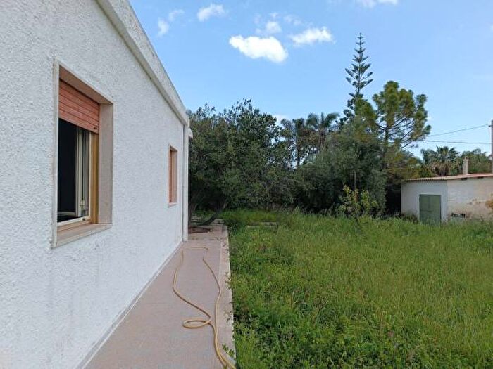 Casa con 6 locali in vendita in Traversa Papeo, Siracusa