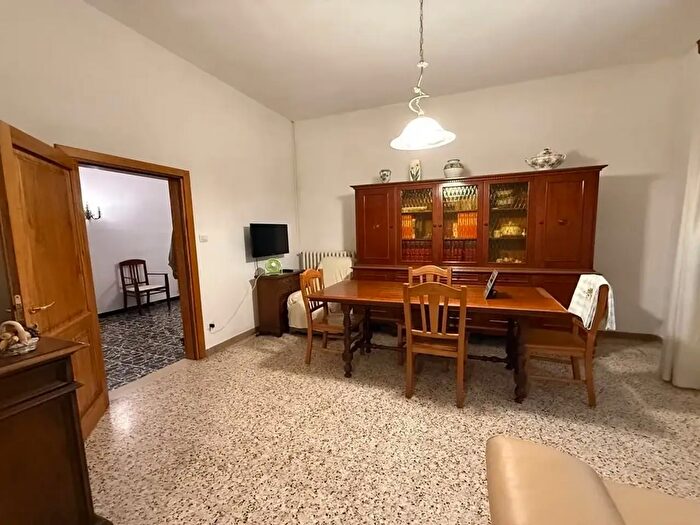 Appartamento con 5 locali in vendita in Certaldo
