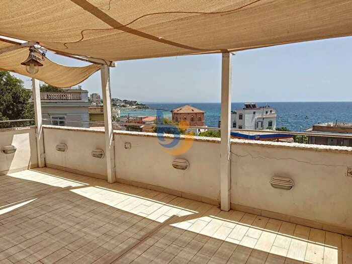 Appartamento trilocale in affitto in Via Aurelia, Centro, Santa Marinella