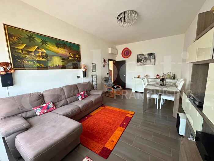 Appartamento quadrilocale in vendita in Via Melozzo da Forlì, Bologna