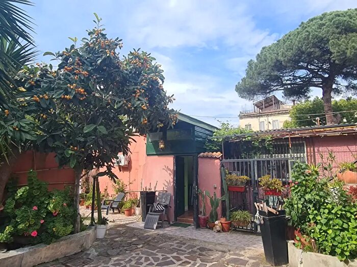 Appartamento monolocale in affitto in Via Poggio dei Mari, Napoli