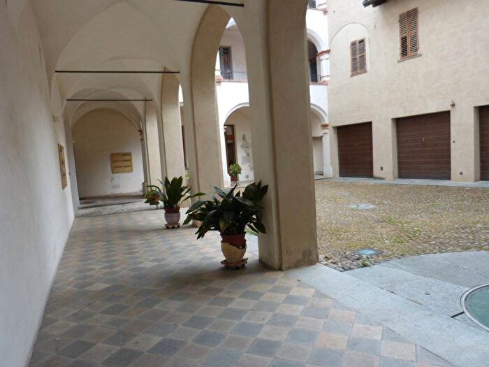 Appartamento quadrilocale in affitto in Via Roma, Centro, Fossano