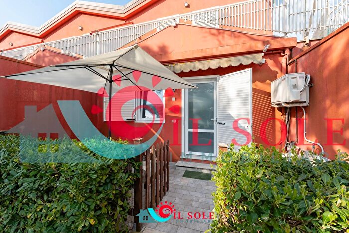 Appartamento bilocale in vendita in Via Litoranea, Pisa