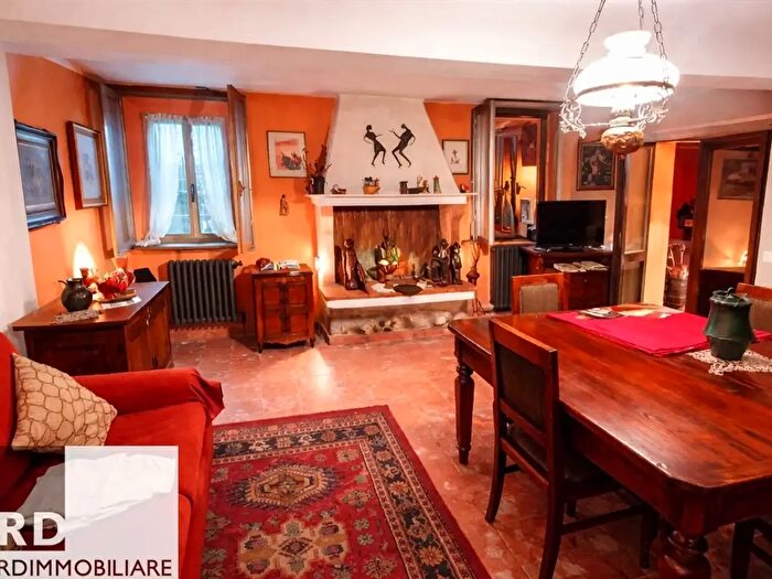 Casa quadrilocale in vendita in Martiri della Libertà, Porto Mantovano