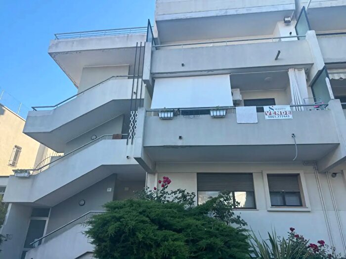 Appartamento quadrilocale in vendita in Via Guglielmo Pepe, Tortoreto