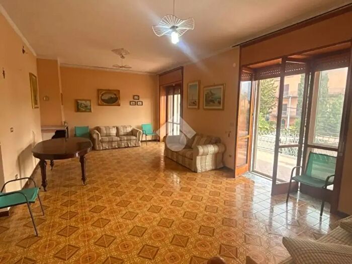 Appartamento quadrilocale in vendita in Via Ferrovia, Cimitile