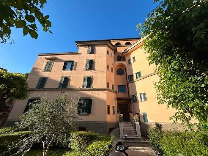 Appartamento bilocale in affitto in Via della Farnesina, Ponte Milvio, Roma