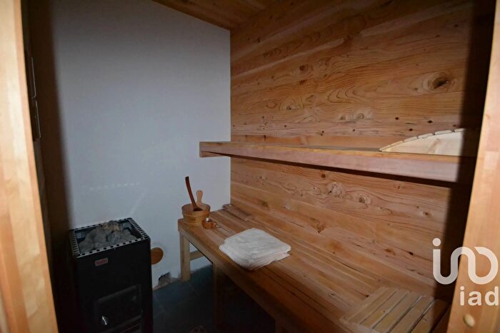 Casa con 8 locali in vendita in Via Marconi, Tiglieto