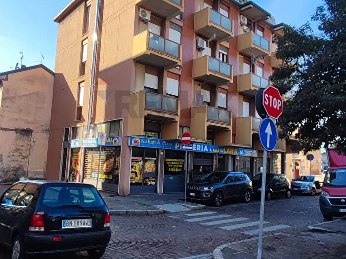 Appartamento trilocale in vendita in Via Novara, Busto Arsizio