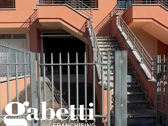 Casa con 5 locali in vendita in Coriano