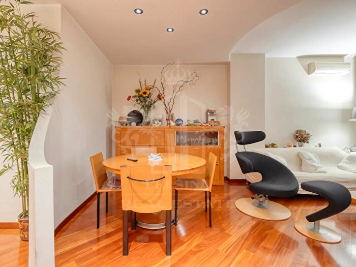 Appartamento con 5 locali in vendita in Via Lidice, Bologna