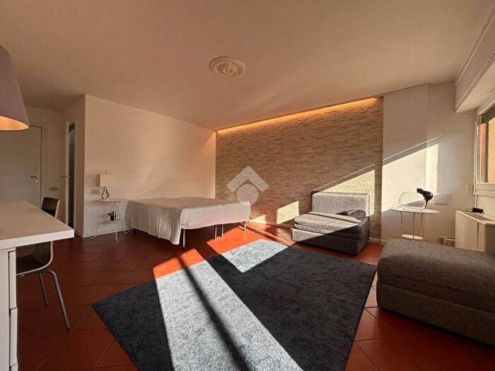 Appartamento trilocale in affitto in Lungarno Colombo, Alberti Bellariva, Firenze