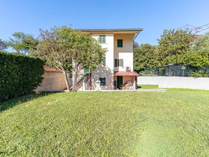 Casa con 5 locali in vendita in Lamporecchio Pt, Lamporecchio