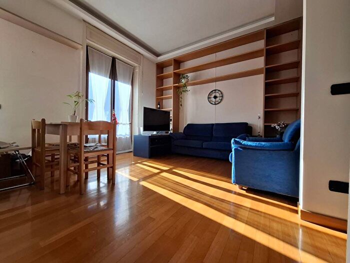 Appartamento bilocale in affitto in Via Bartolomeo Zucchi, Centro Storico, Monza