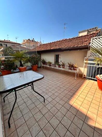 Appartamento con 6 locali in affitto in Riccione