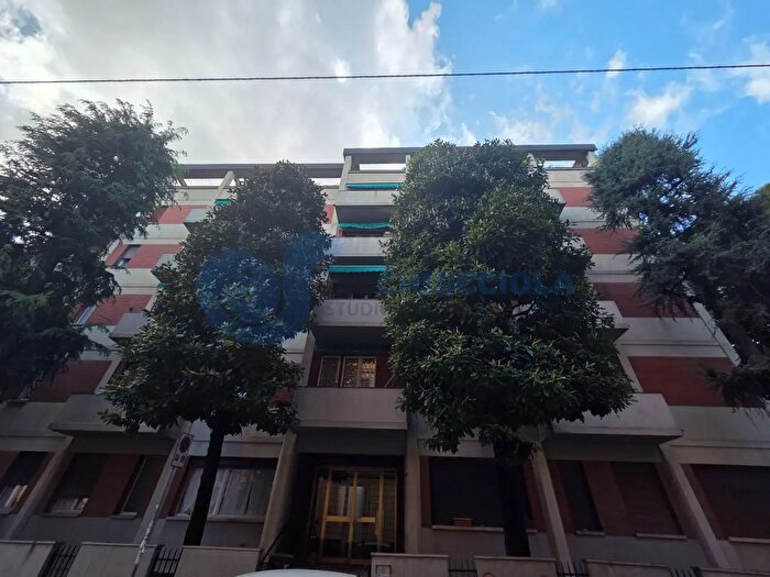 Appartamento quadrilocale in affitto in Bologna