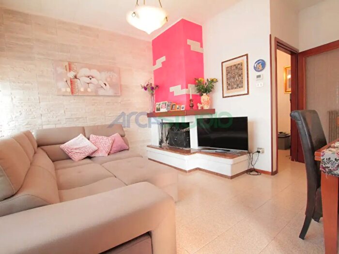 Appartamento con 5 locali in vendita in Via Jacopo Vittorelli, Vicenza