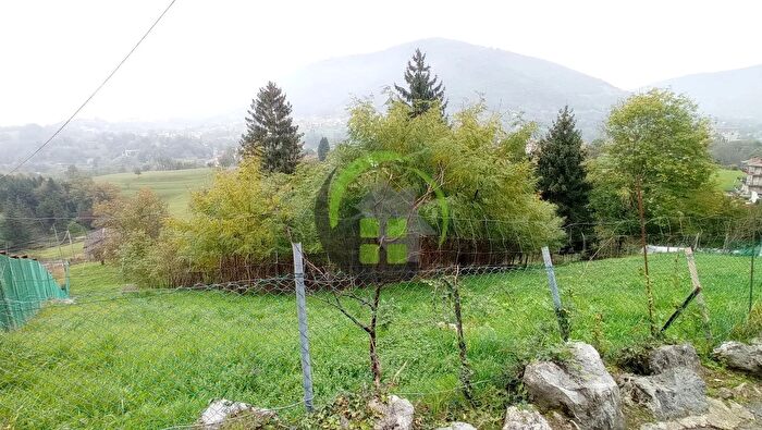 Casa in vendita in Albino