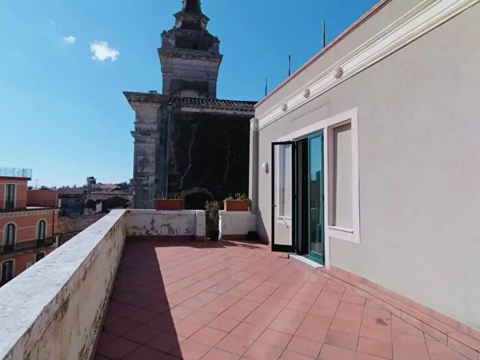 Appartamento bilocale in affitto in Piazza Maggiore, Aci SantAntonio