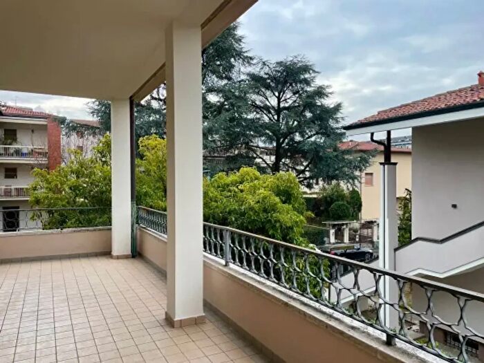 Appartamento quadrilocale in vendita in Via Giorgio Zampori, Brescia