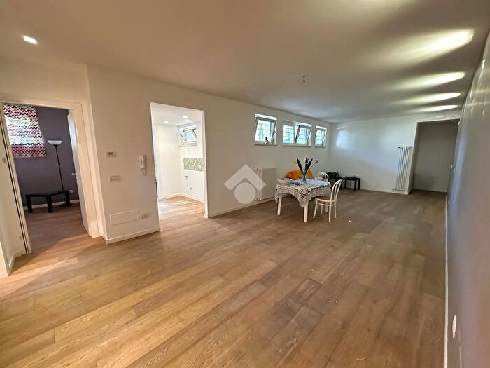 Appartamento trilocale in vendita in Via Enrico Berlinguer, Bari