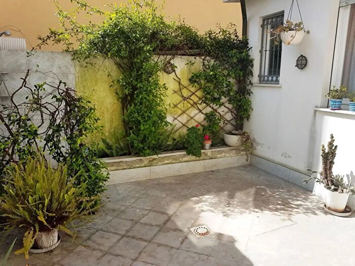 Appartamento con 5 locali in vendita in Viareggio