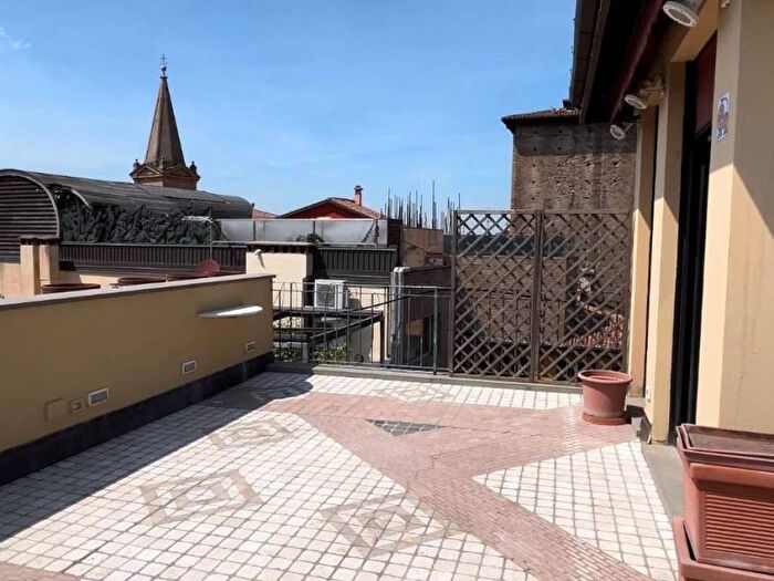 Casa trilocale in affitto in Via Farini, Centro Storico, Bologna