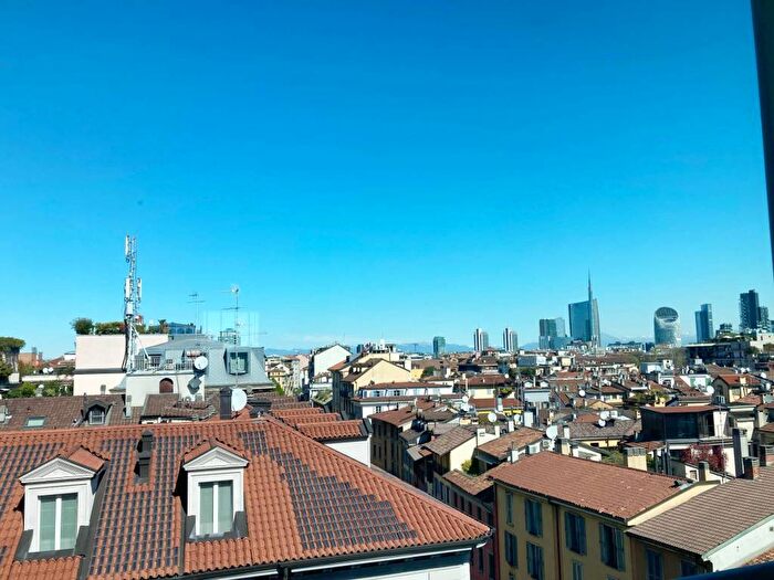 Appartamento trilocale in affitto in Via Arco, Cadorna Castello, Milano