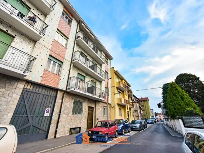 Appartamento trilocale in vendita in Via Martiri di Belfiore, Settimo Torinese