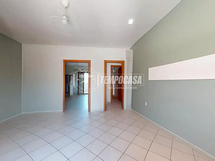 Appartamento quadrilocale in vendita in Via Rosario Livatino, Succivo