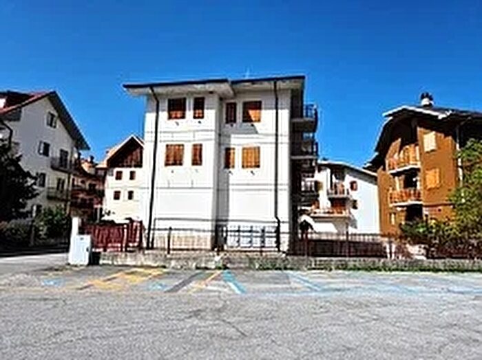 Appartamento trilocale in vendita in Via Antonio Meucci Campo di Giove Aq, Campo Di Giove