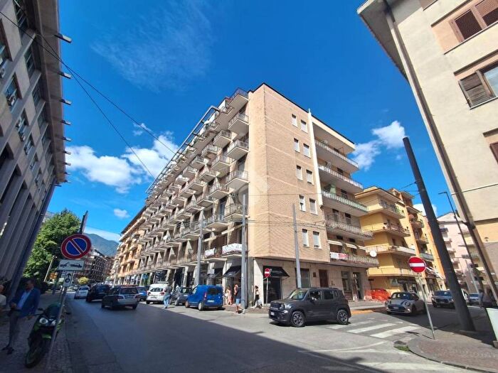 Appartamento trilocale in affitto in Via Vladimiro Testa, A Annarumma A Gasperi F Tedesco, Avellino