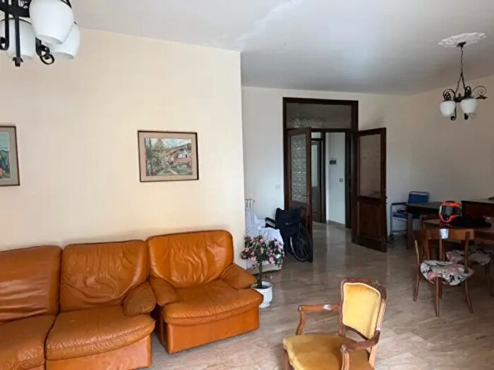 Appartamento quadrilocale in affitto in Via Pietro Giardini, Lama Mocogno