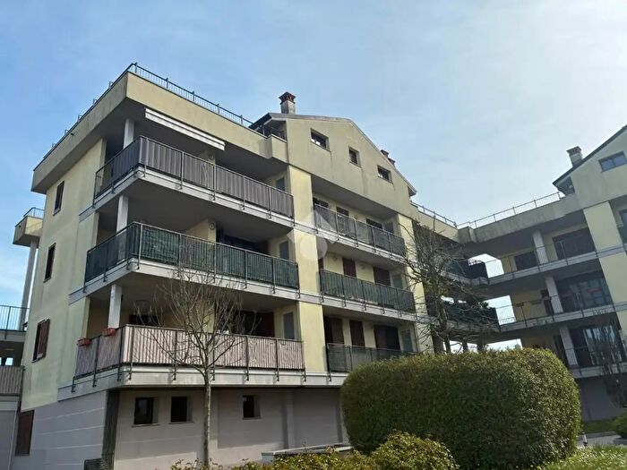 Appartamento bilocale in affitto in Via Turati, Casorate Primo