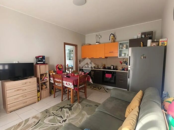 Casa trilocale in vendita in Via De Riso, Botricello