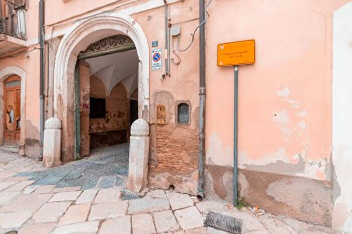 Appartamento trilocale in vendita in Piazza San Leonardo, Lucera