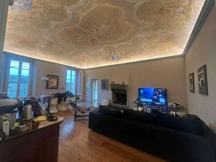 Casa con 6 locali in vendita in Piacenza