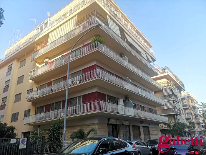 Appartamento trilocale in affitto in Via Romeo Rodriguez Pereira, Roma