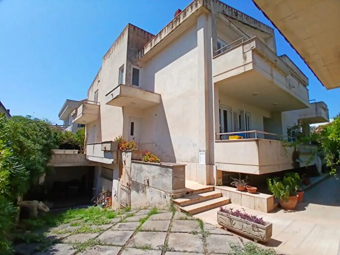Casa con 10 locali in vendita in Via Reverendo Accardi, Santa Flavia