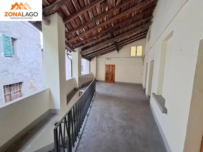 Casa con 5 locali in vendita in Via Ponzano, Marone