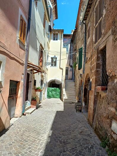 Appartamento monolocale in vendita in Via Castellana, Faleria