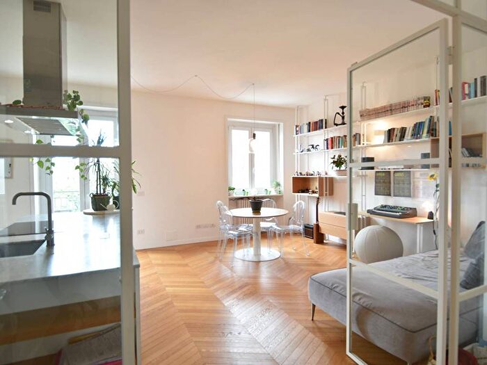 Appartamento trilocale in affitto in Via George Washington, Washington, Milano
