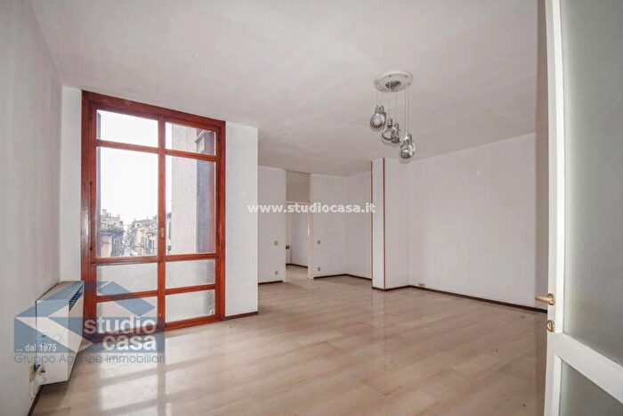 Appartamento trilocale in vendita in Via Colle Eghezzone, Lodi