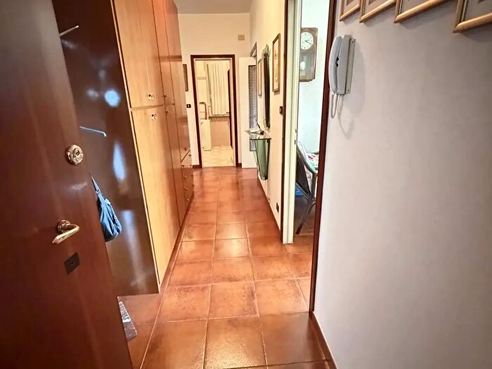 Appartamento trilocale in vendita in Via Ninfea, Cusano Milanino