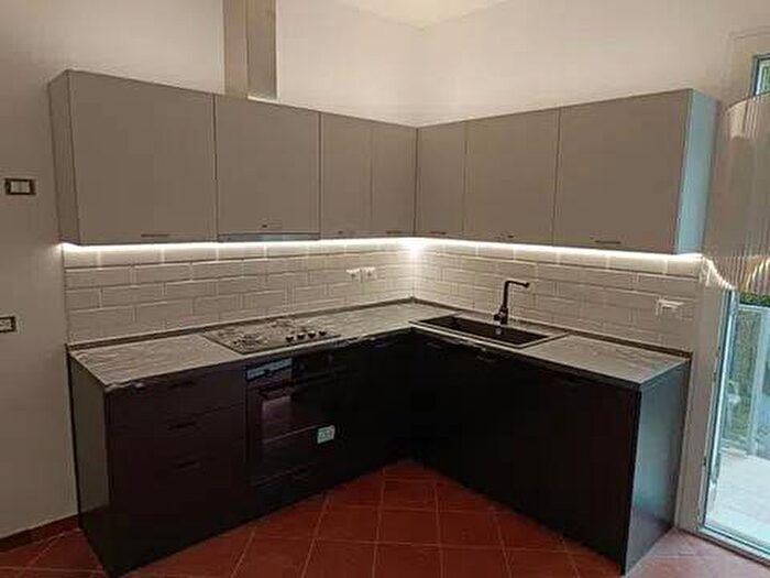 Casa con 6 locali in affitto in Neighbourhood Centro Storico, Tripoli Stadio, Rimini