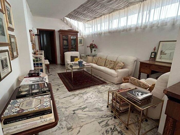 Casa con 6 locali in affitto in Via Giuseppe Mazzini, Centro Storico, Ravenna