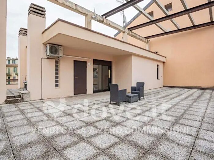Appartamento bilocale in vendita in Via Magenta, Varese