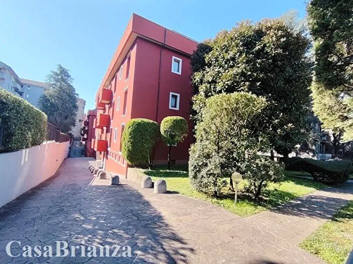 Appartamento bilocale in affitto in Vedano Al Lambro
